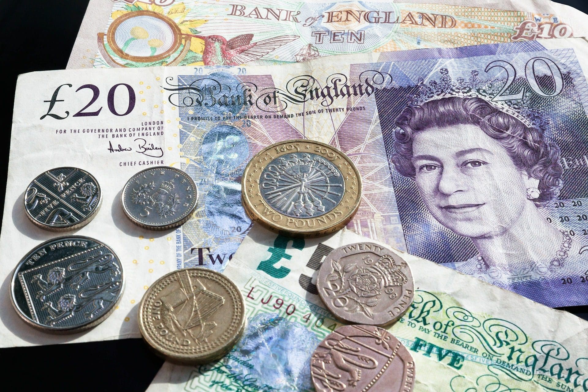 UK inflation rises to 0.5% after EOTHO ends