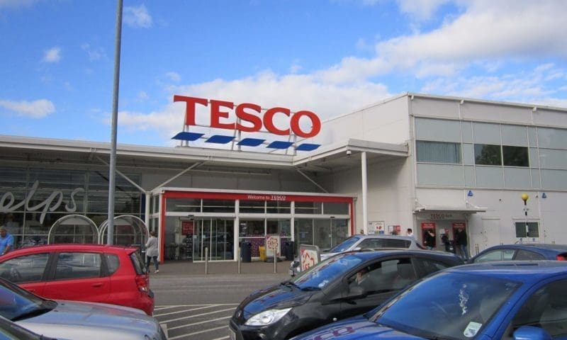 Tesco CFO Alan Stewart announces plans to step down