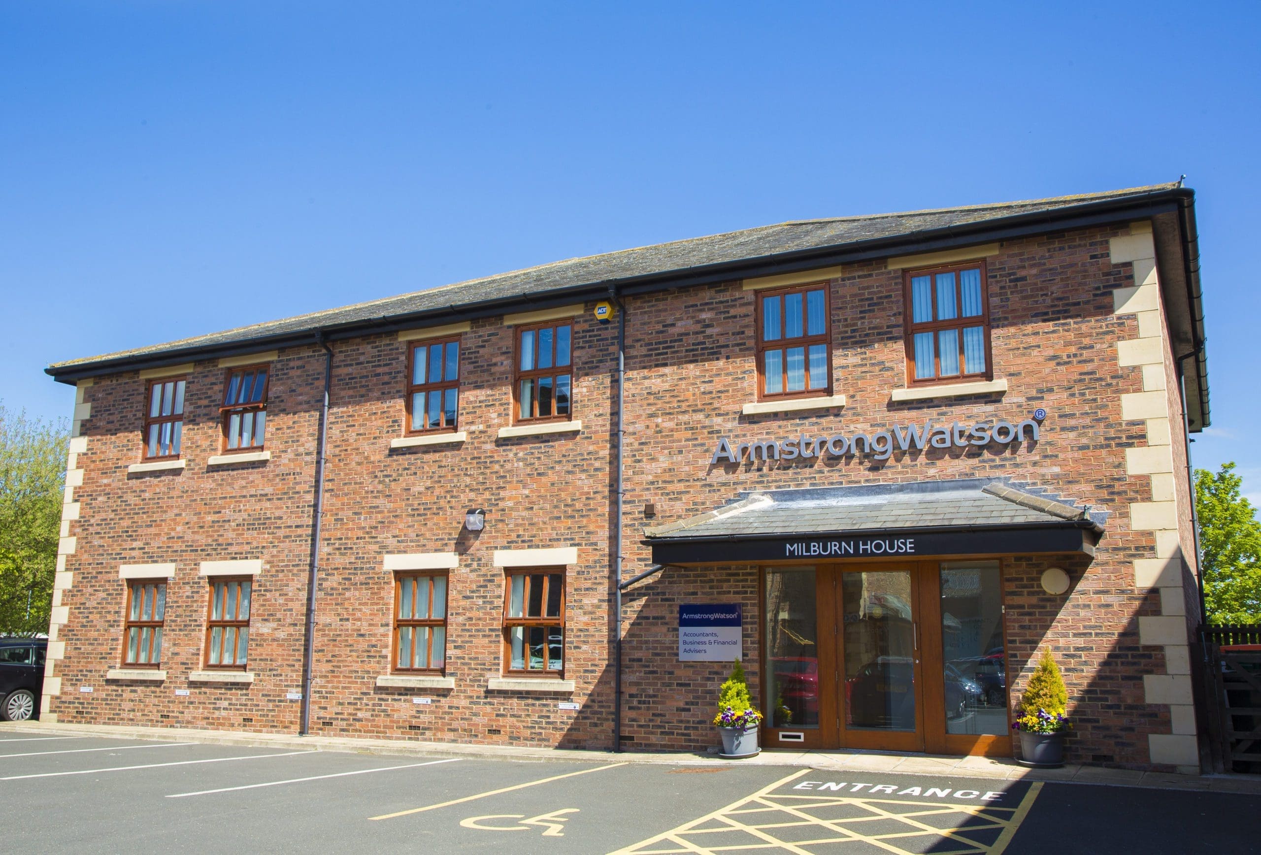Armstrong Watson acquires Patricia J Arnold & Co
