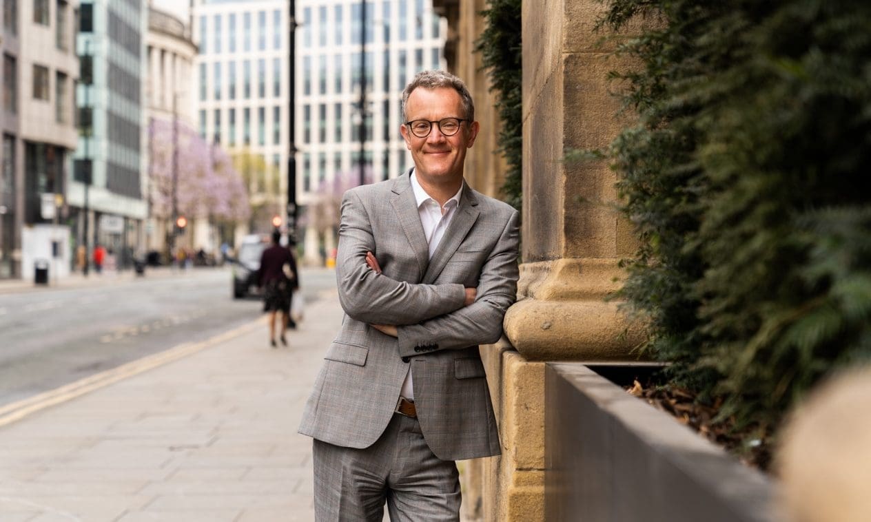 Hurst sees fee income rise 20%