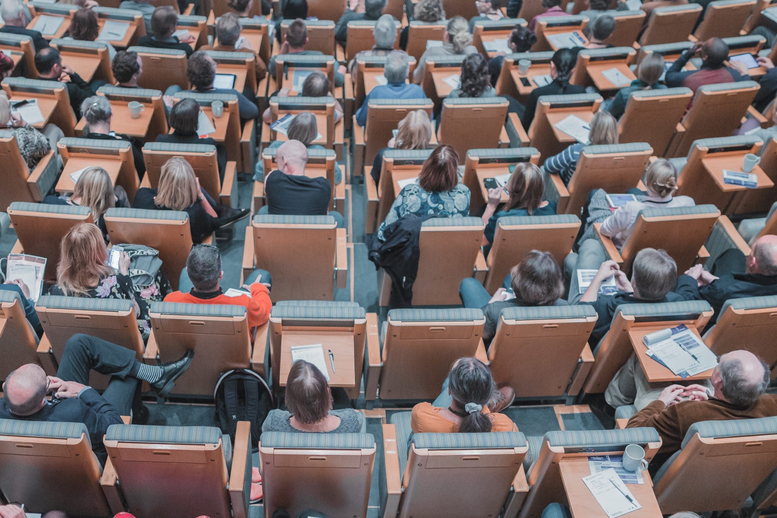 PwC removes 2:1 criteria for undergraduate and graduate roles