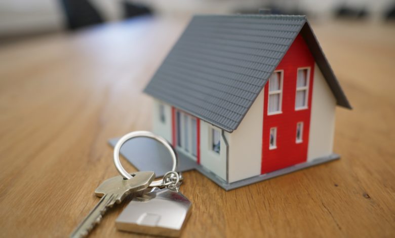 HMRC cracks down on money laundering estate agents