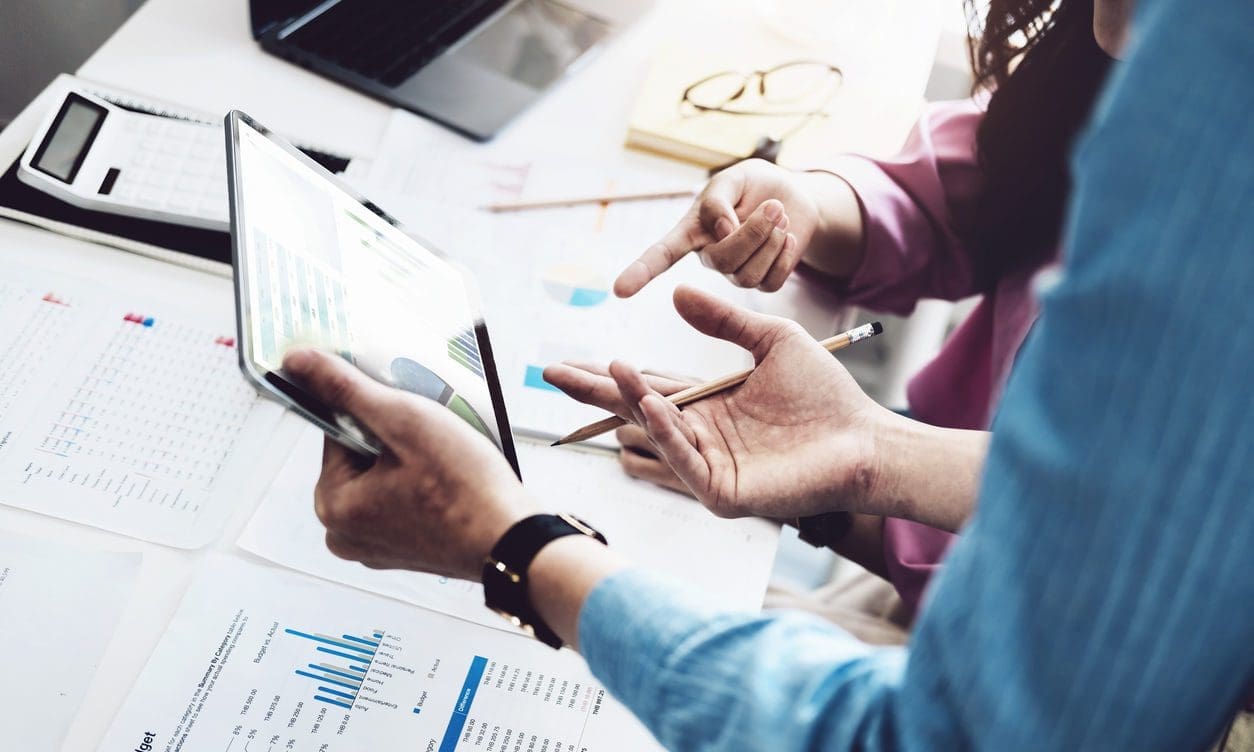 Confidence among accountants falls for third consecutive quarter, says ACCA