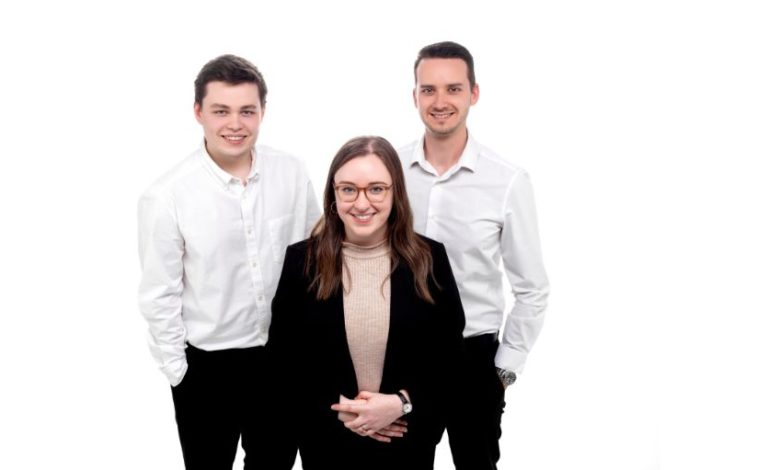 Trio join Cheshire-based accountants Alexander Knight and Co