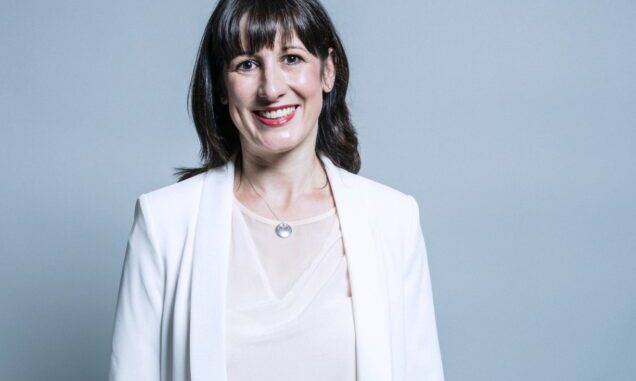 Electronic invoicing and tax avoiders on chancellor’s agenda